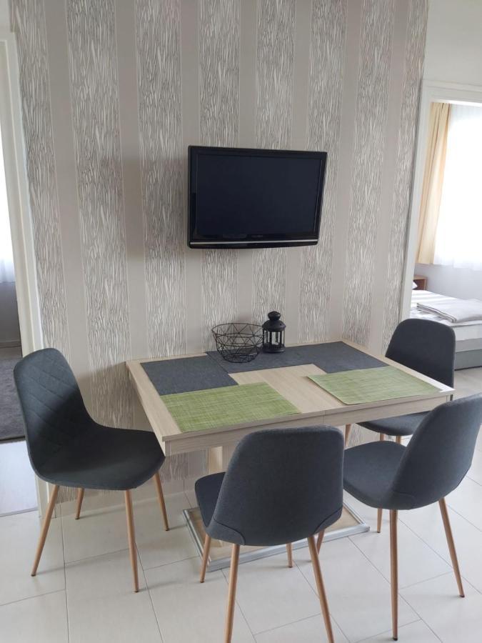 Apartmanhaz Horvath Balatonboglar Exterior photo